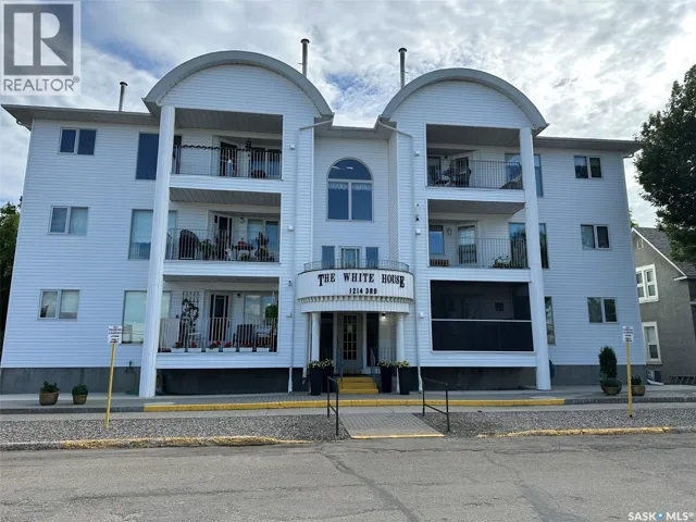 303 1214 3rd STREET, Estevan, Saskatchewan S4A0R9