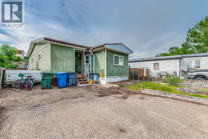 223 Fairchild Street SW, Medicine Hat, Alberta T1A7Z6