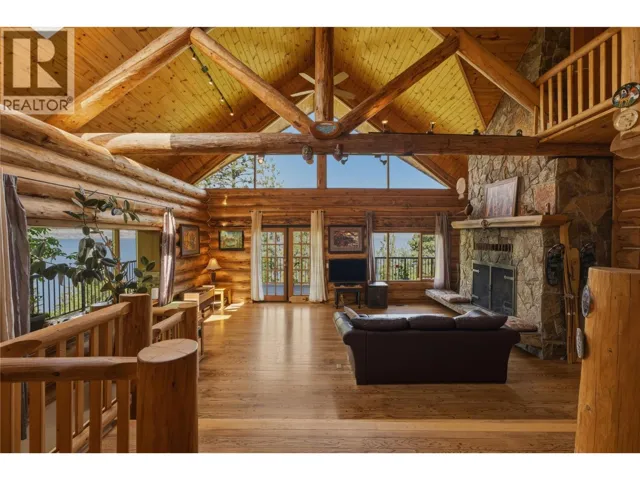 2690 Dubbin Road, Kelowna, British Columbia V1V2B8