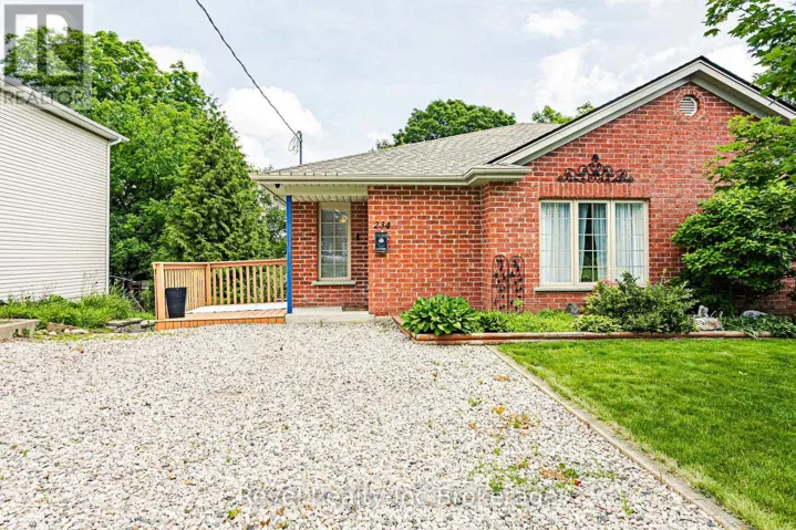 234 THAMES STREET N, Ingersoll (Ingersoll - North), Ontario N5C3E4