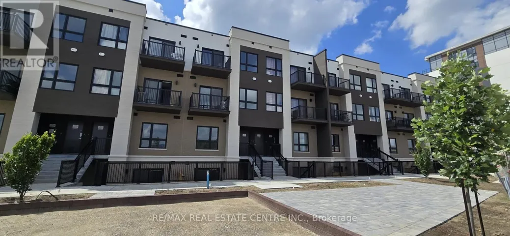 R-14 - 25 PALACE STREET, Kitchener, Ontario N2E3M6
