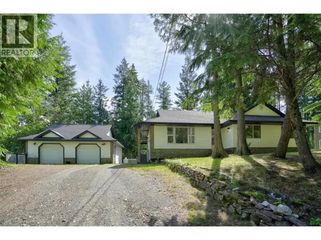 452 Balfour Crescent, Kaslo, British Columbia V0G1M0