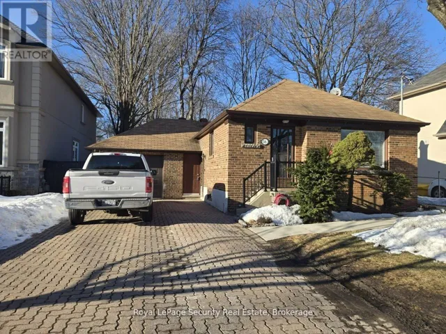 UPPER - 36 NORANDA DRIVE, Toronto (Brookhaven-Amesbury), Ontario M6M2X9