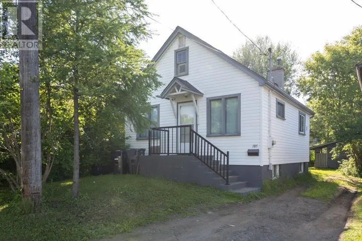 185 Empress Ave S, Thunder Bay, Ontario P7B4N8