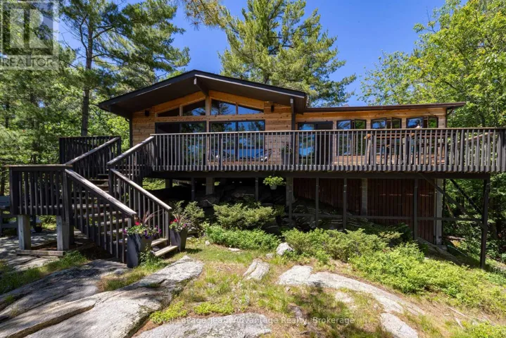 7 A60 ISLAND, The Archipelago (Archipelago North), Ontario P0G1K0