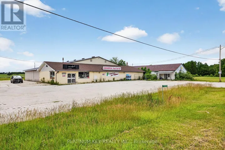 7291 ARKONA ROAD, Lambton Shores (Arkona), Ontario N0M1B0