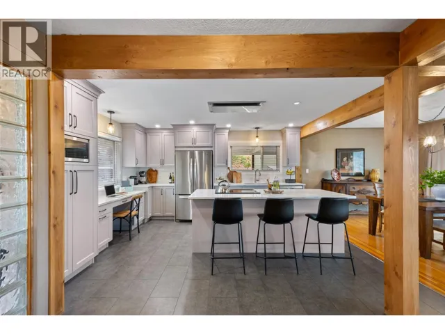 1448 Pine Crescent, Kamloops, British Columbia V2C2Z3