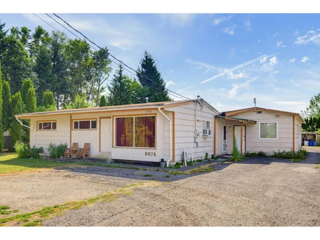 6976 GLOVER ROAD, Langley, British Columbia V2Y1X9