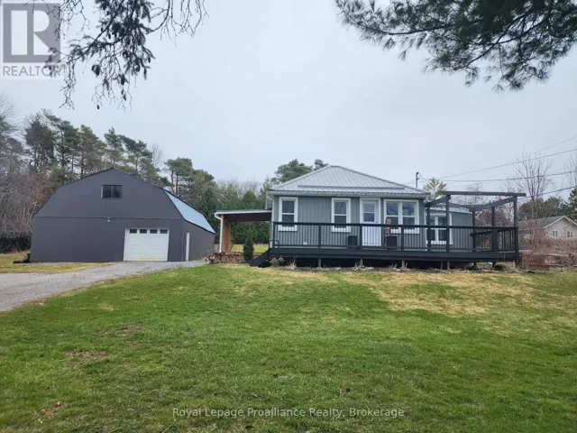 2307 COUNTY RD 3, Prince Edward County (Ameliasburg Ward), Ontario K0K1L0