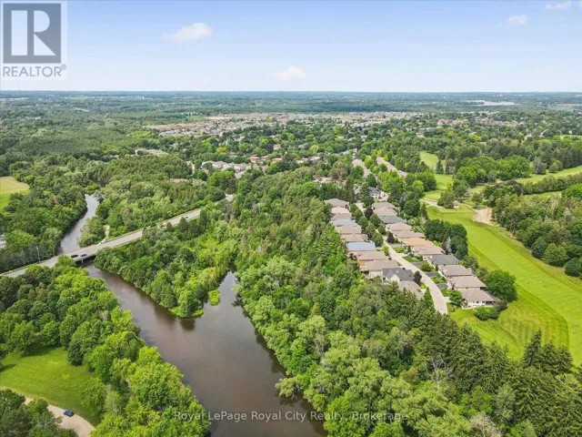 17 FAIRWAY LANE, Guelph (Riverside Park), Ontario N1E7A8