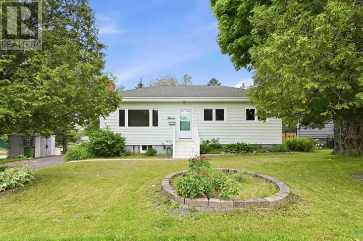 13 Brigadoon Avenue, Dartmouth, Nova Scotia B2W2B3