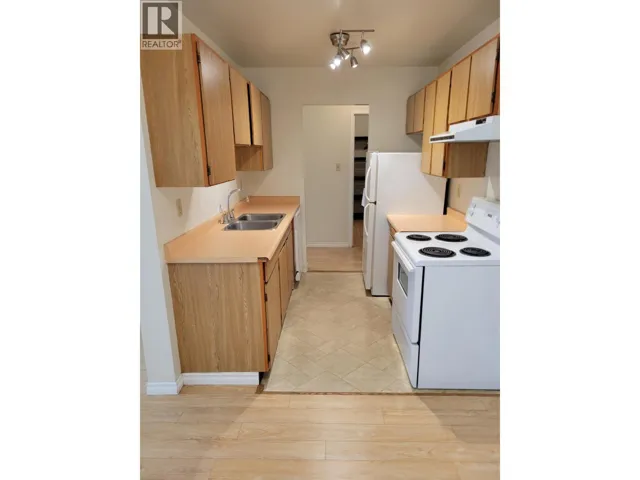 218 8500 LANSDOWNE ROAD, Richmond, British Columbia V6X3G4