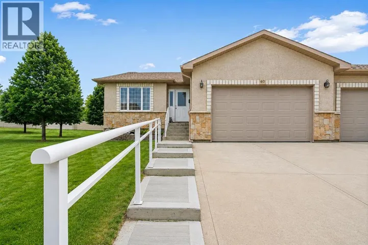 60 Sandstone Place, Medicine Hat, Alberta T1B4R9