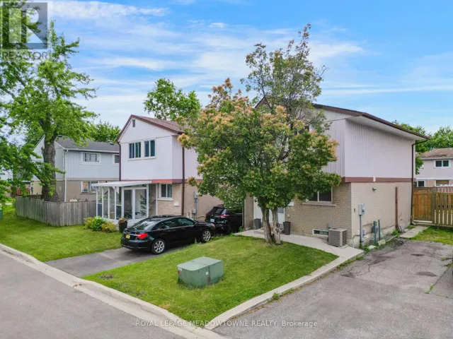 9 HARDCASTLE COURT, Brampton (Central Park), Ontario L6S2B2