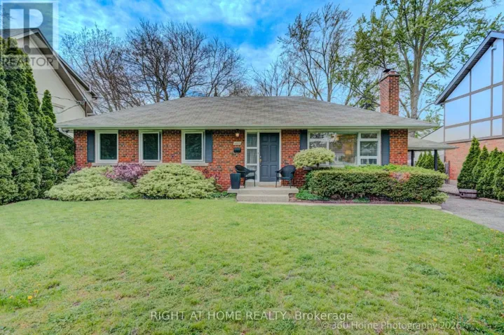 1493 CONSTANCE DRIVE, Oakville (MO Morrison), Ontario L6J2T8