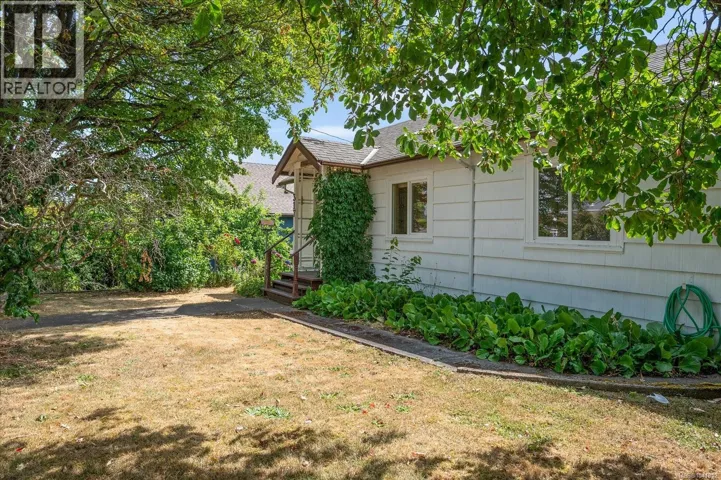 317 Baden Powell St, Ladysmith, British Columbia V9G1J9