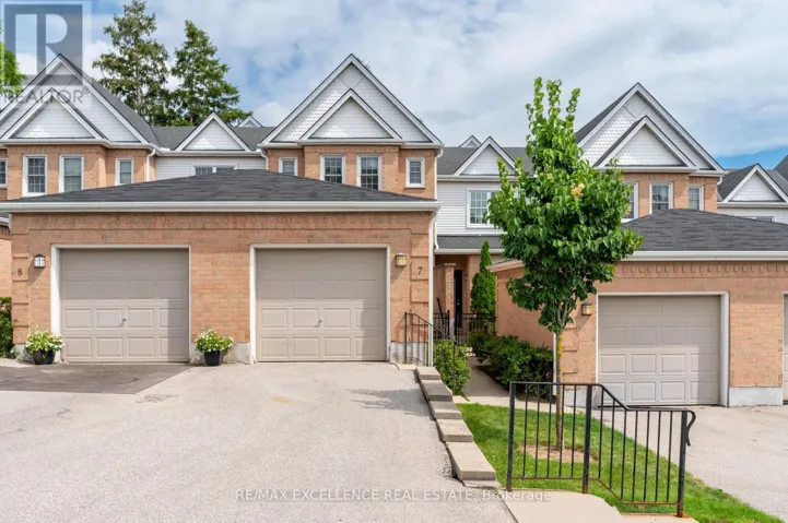 7 - 1570 RICHMOND STREET, London North (North G), Ontario N6G4W1