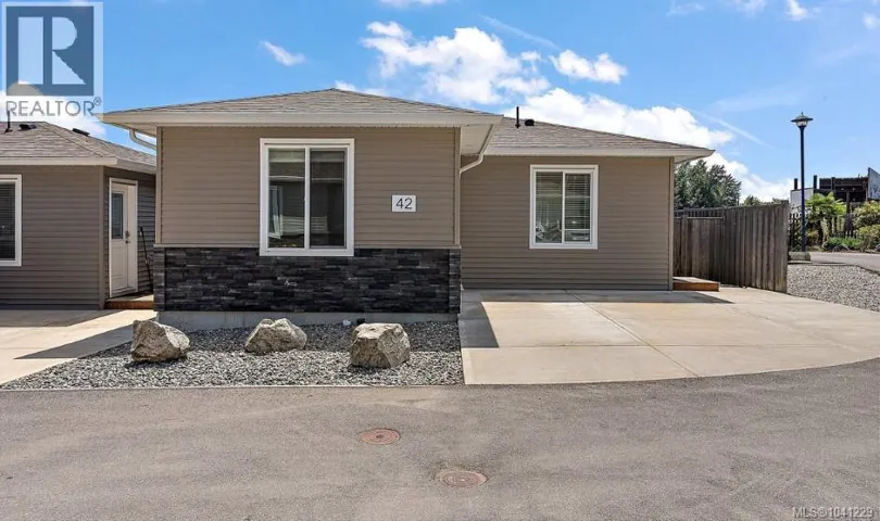 42 7650 Qwuc chus Lane, Central Saanich, British Columbia V8M0B4