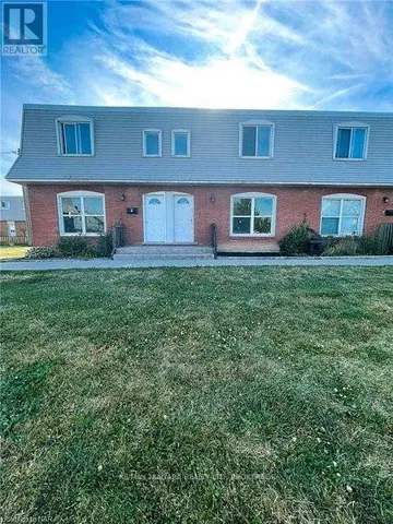 2 - 69 HAGEY AVENUE, Fort Erie (Central), Ontario L2A1W5