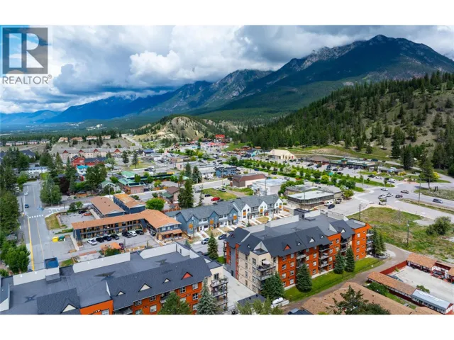 4884 STANLEY Street Unit# 1105, Radium Hot Springs, British Columbia V0A1M0