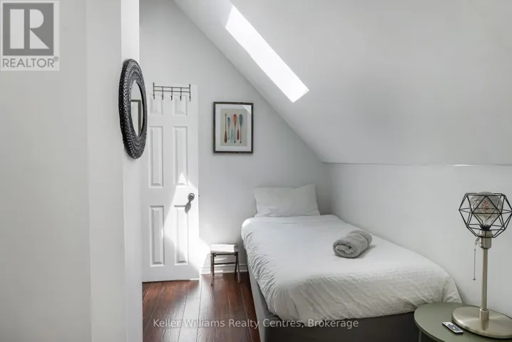 780