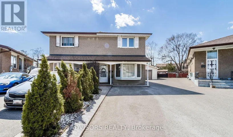 18 STANLEY COURT, Brampton (Brampton South), Ontario L6Y2A9