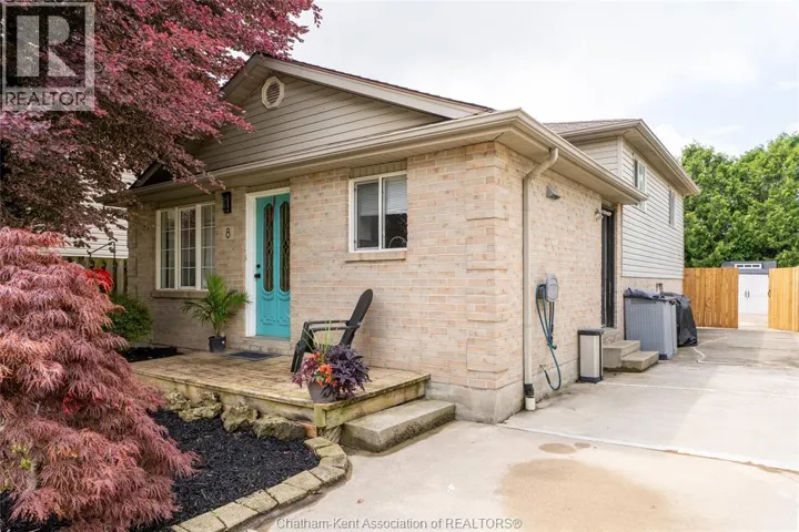 8 Hampton COURT, Chatham, Ontario N7M6K9