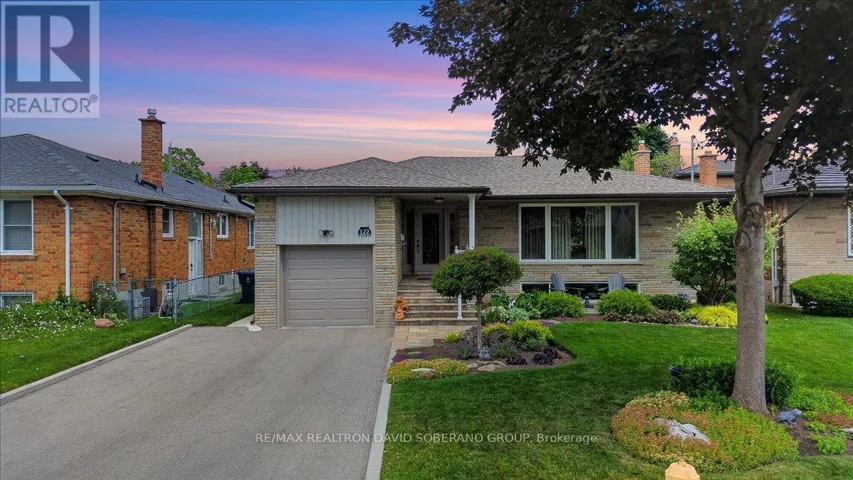122 KENNARD AVENUE, Toronto (Bathurst Manor), Ontario M3H4M4