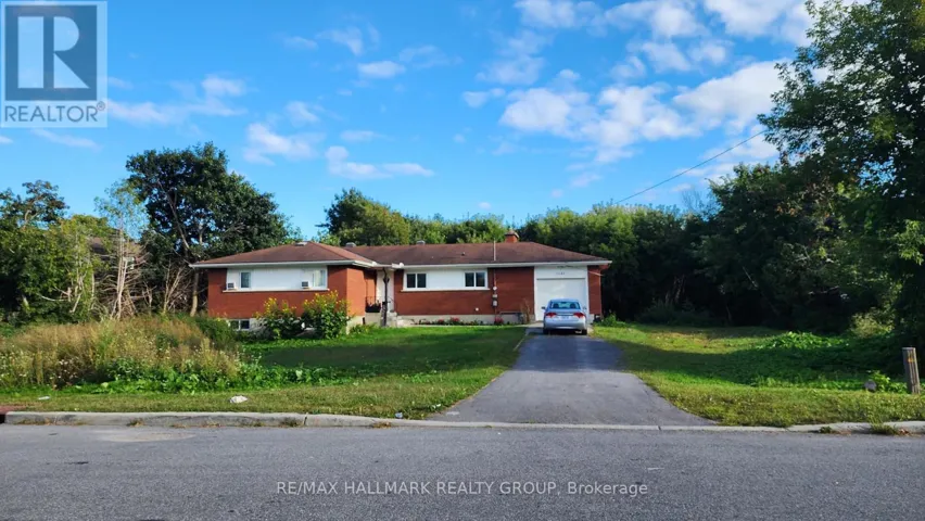 1580 GOTH AVENUE, Ottawa, Ontario K1T1E4