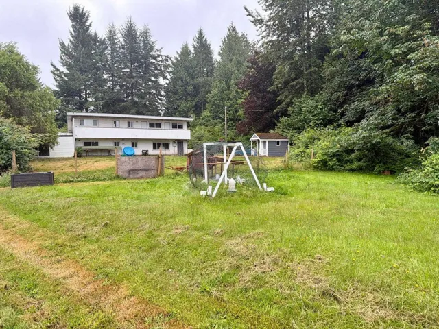 30117 HARRIS ROAD, Abbotsford, British Columbia V4X1V6