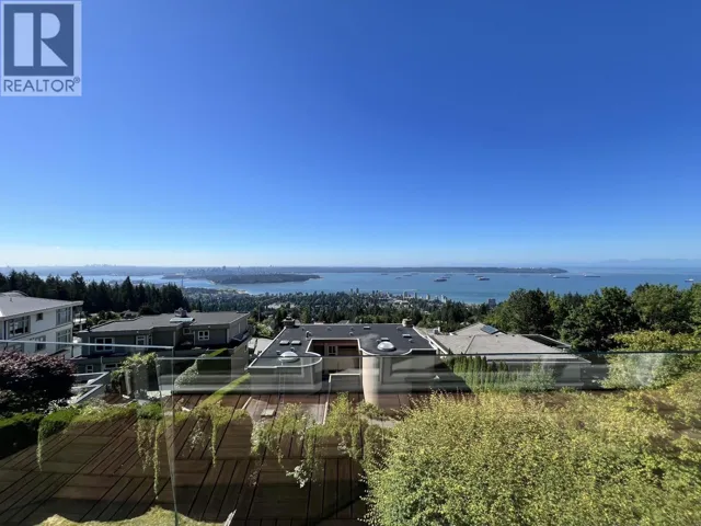 1538 CHIPPENDALE COURT, West Vancouver, British Columbia V7S3G6