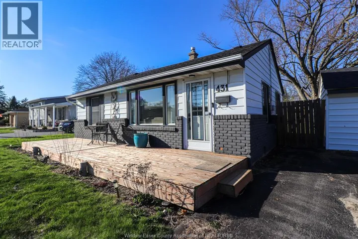 431 MAPLE, LaSalle, Ontario N9J1P3