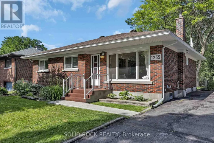 1235 MAJOR STREET, Ottawa, Ontario K2C2S3