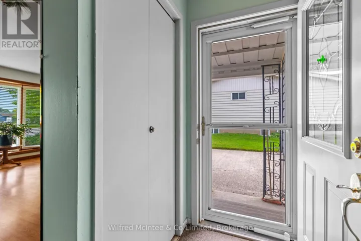 780