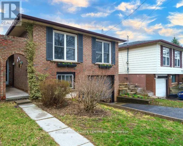 23 TAYMALL STREET, Hamilton (Templemead), Ontario L8W1Z7