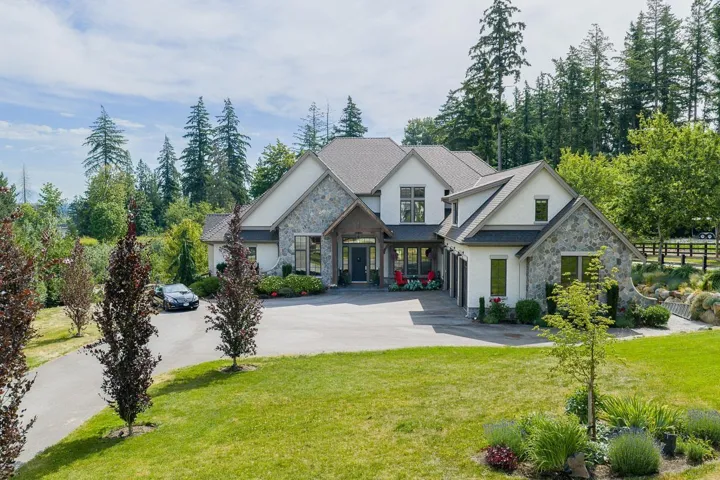 142 208 STREET, Langley, British Columbia V2Z1T7