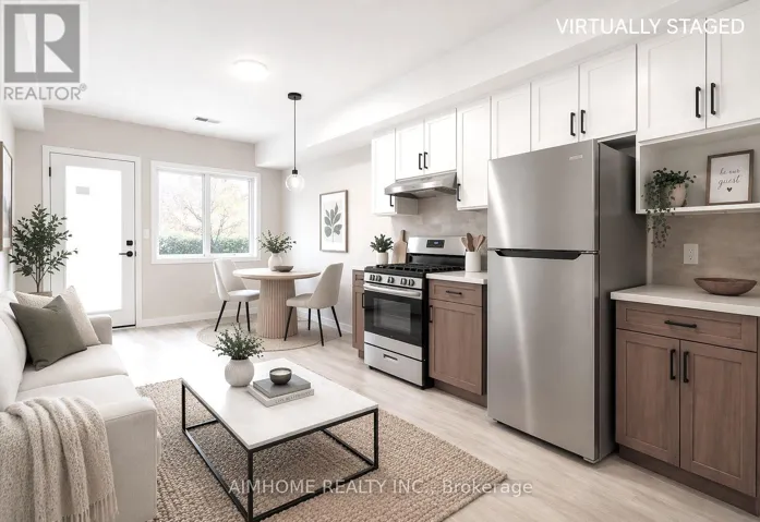 2 - 15 WADDINGTON CRESCENT, Toronto (Don Valley Village), Ontario M2J2Z9