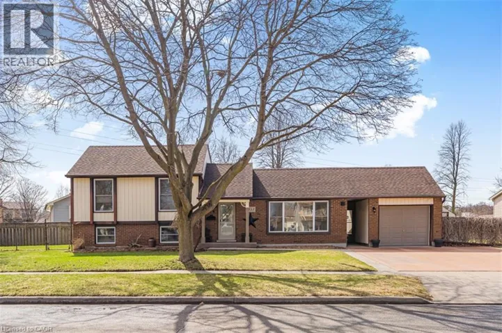 153 THE GREENWAY Way, Cambridge, Ontario N1R6L6