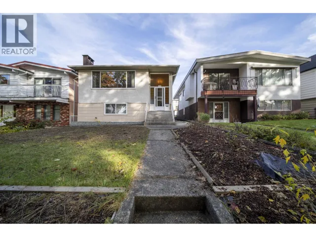 3449 E PENDER STREET, Vancouver, British Columbia V5K2C9