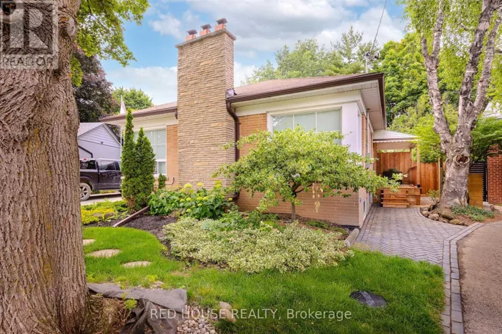 BASEMENT - 70 BEAVERBROOK AVENUE, Toronto (Princess-Rosethorn), Ontario M9B2N6