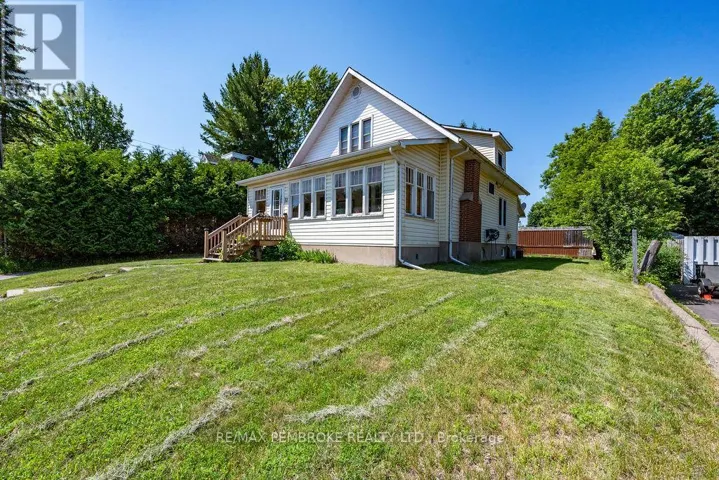 33 DORAN ROAD, Petawawa, Ontario K8H1R1
