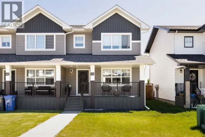 250 Halifax Close, Penhold, Alberta T0M1R0
