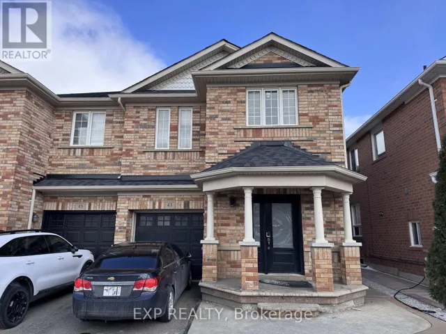 43 THORNBUSH BOULEVARD, Brampton (Fletcher's Meadow), Ontario L7A0K5