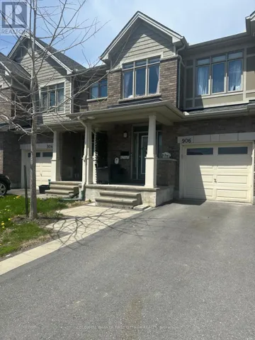 906 LITTLEROCK STREET, Ottawa, Ontario K1T0N2