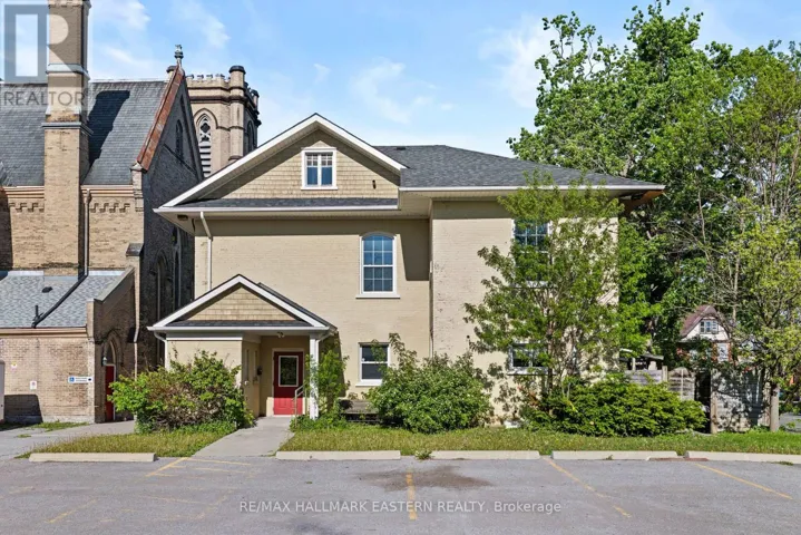 439 RUBIDGE STREET, Peterborough (Town Ward 3), Ontario K9H4E4