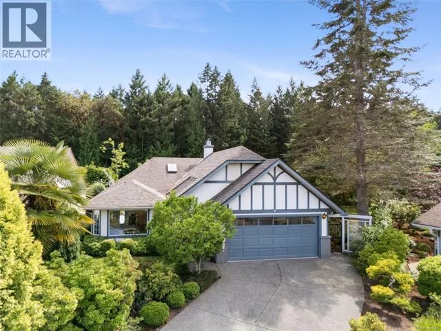 697 Pine Ridge Dr, Cobble Hill, British Columbia V0R1L1