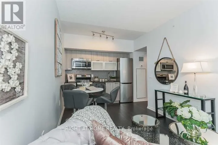 812W - 36 LISGAR STREET, Toronto (Little Portugal), Ontario M6J0C7