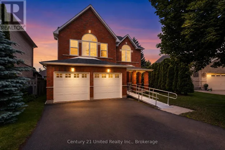 17 MAURO COURT, Peterborough (Monaghan Ward 2), Ontario K9K2P1