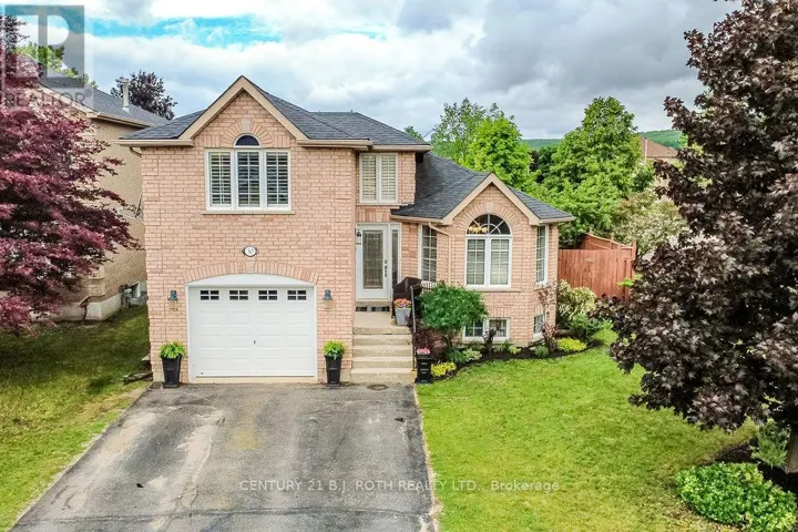 30 MCAVOY DRIVE, Barrie (Edgehill Drive), Ontario L4N0P8