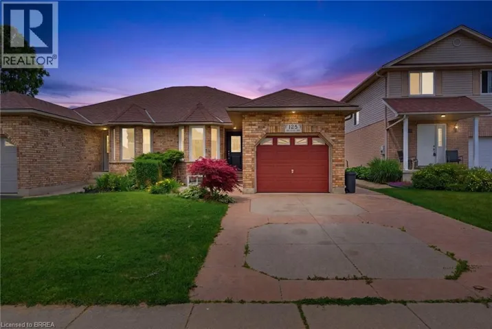 125 WHITLAW Way, Paris, Ontario N3L4C9